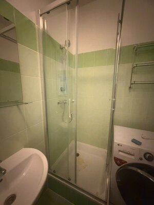 MALÁ GARSÓNKA  pre nenáročného klienta — foto 4
