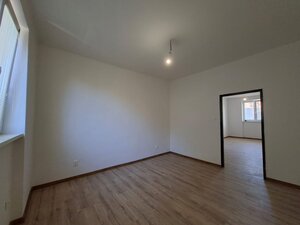 TEHLOVÝ 2 IZBOVÝ BYT PRIAMO V CENTRE — foto 6