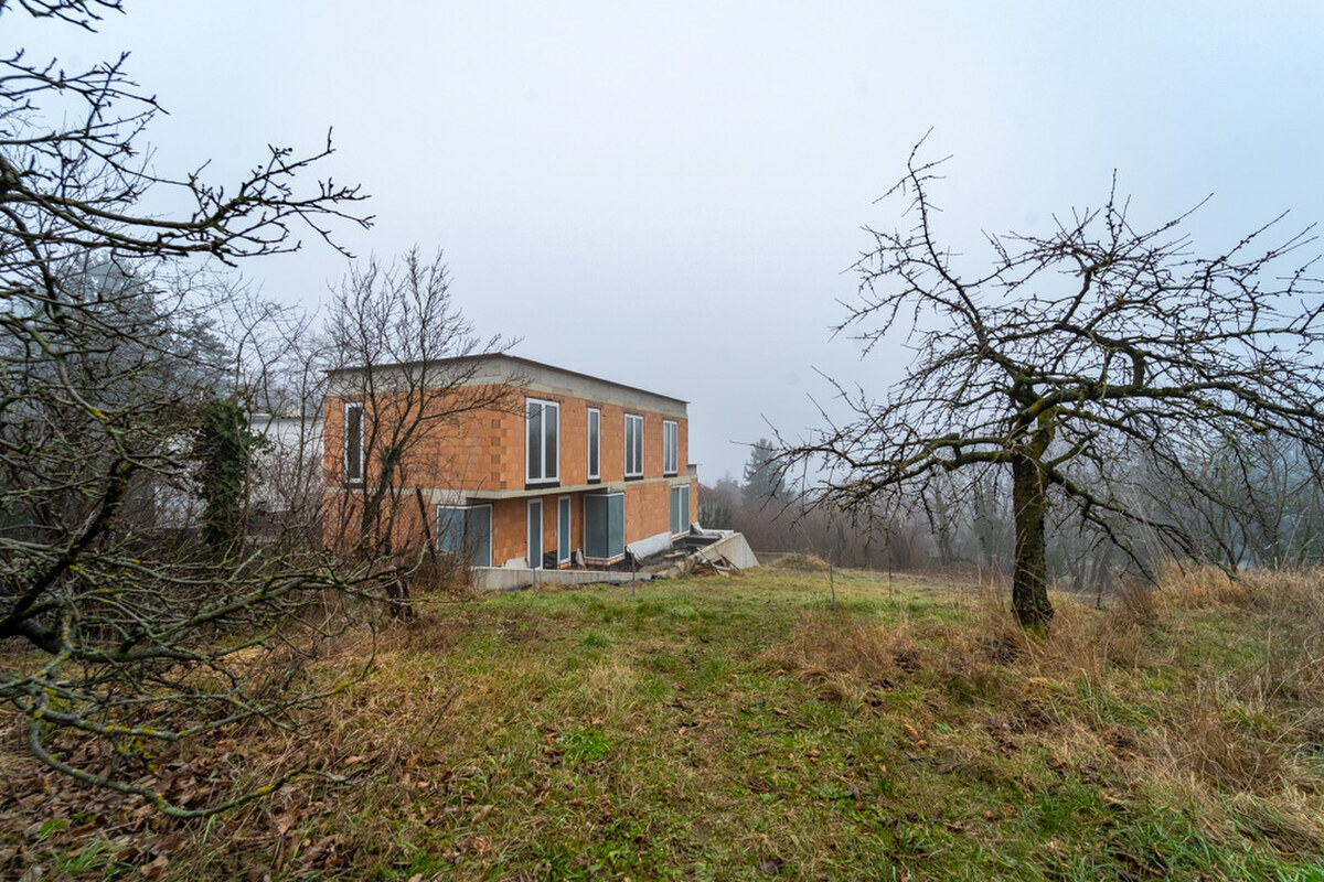 ATRAKTÍVNA MODERNÁ 5 IZB.ROZOSTAVANÁ VILA NA KOLIBE — foto 9