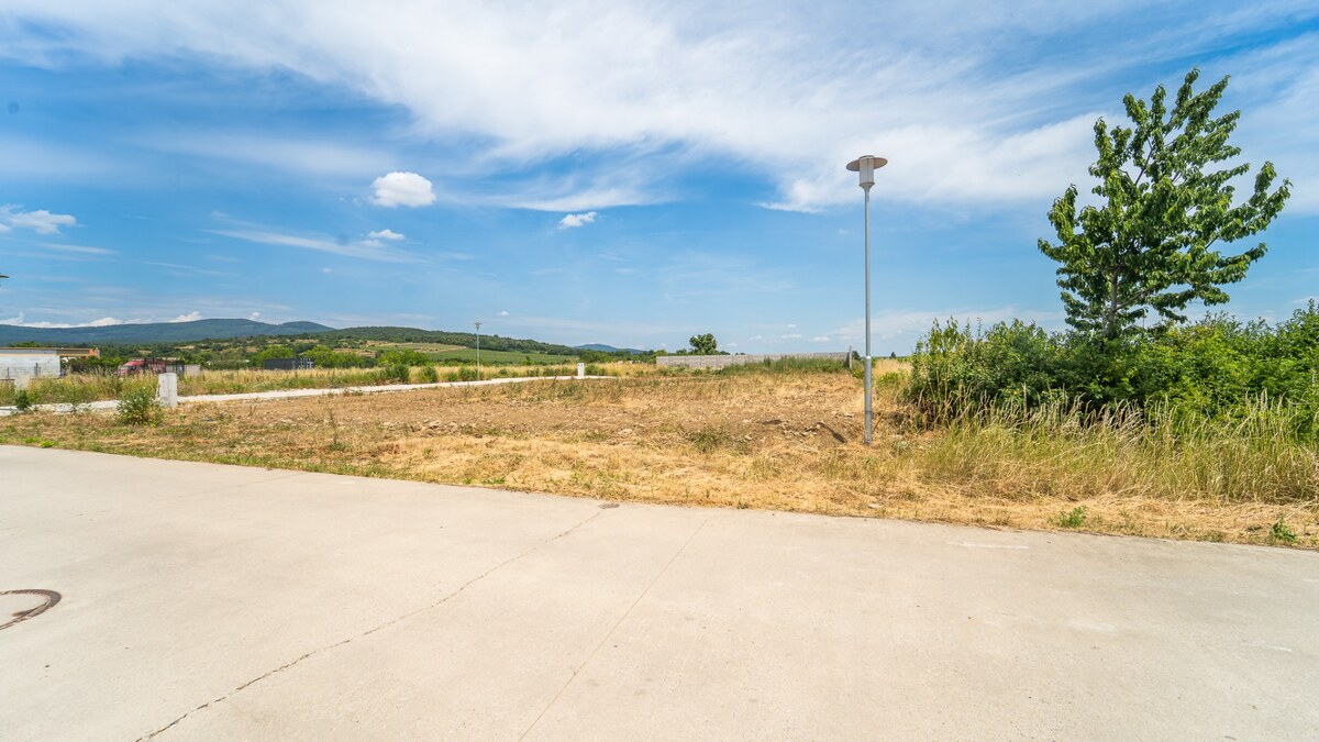 PREDAJ SP VO VINOSADOCH - 640 m2 — foto 11