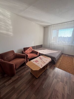PRIESTRANNÝ 1 IZBOVÝ BYT S LODŽIOU - SEVER — foto 3