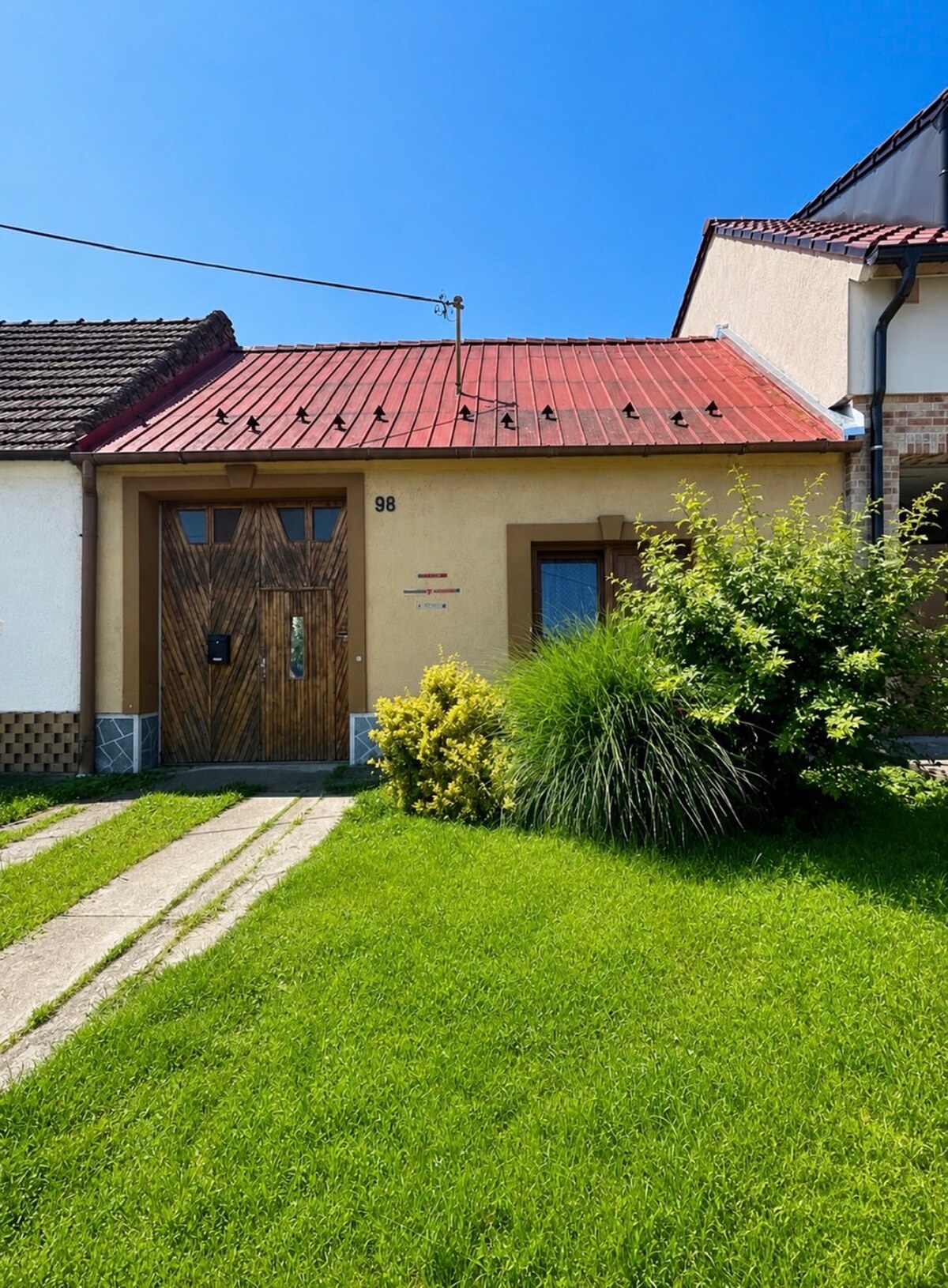 Na predaj starší rodinný dom v obci Budmerice 541m2