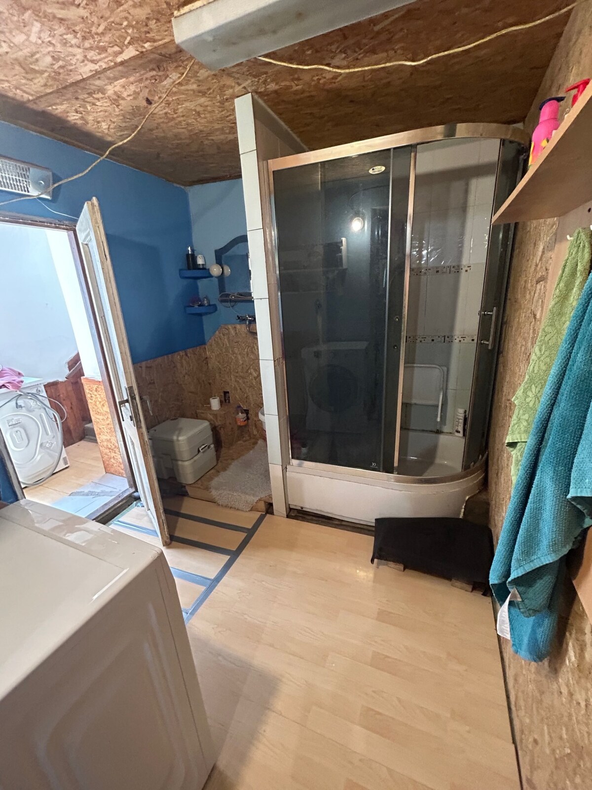 Na predaj starší rodinný dom v obci Budmerice 541m2 — foto 11