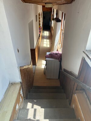 Na predaj starší rodinný dom v obci Budmerice 541m2 — foto 16