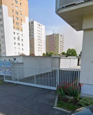 GARÁŽ s elektrikou v uzatvorenom areály na JUHu — foto 2