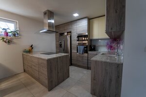 ATRAKTÍVNY 2 IZBOVÝ BYT S VLASTNOU ZÁHRADKOU a 3 parkovacími miestami — foto 5