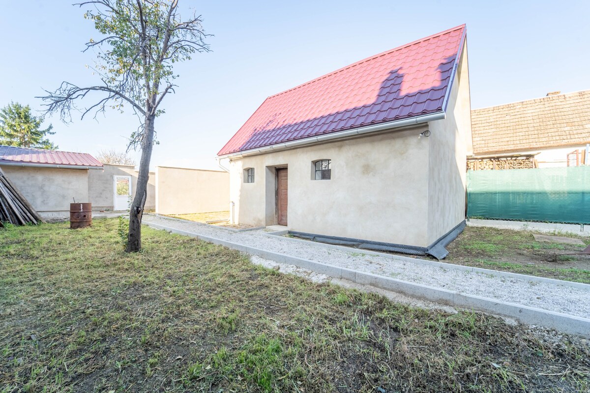 RD PO REKONŠTRUKCII spolu so STAVEBNÝM POZEMKOM na druhý dom — foto 15