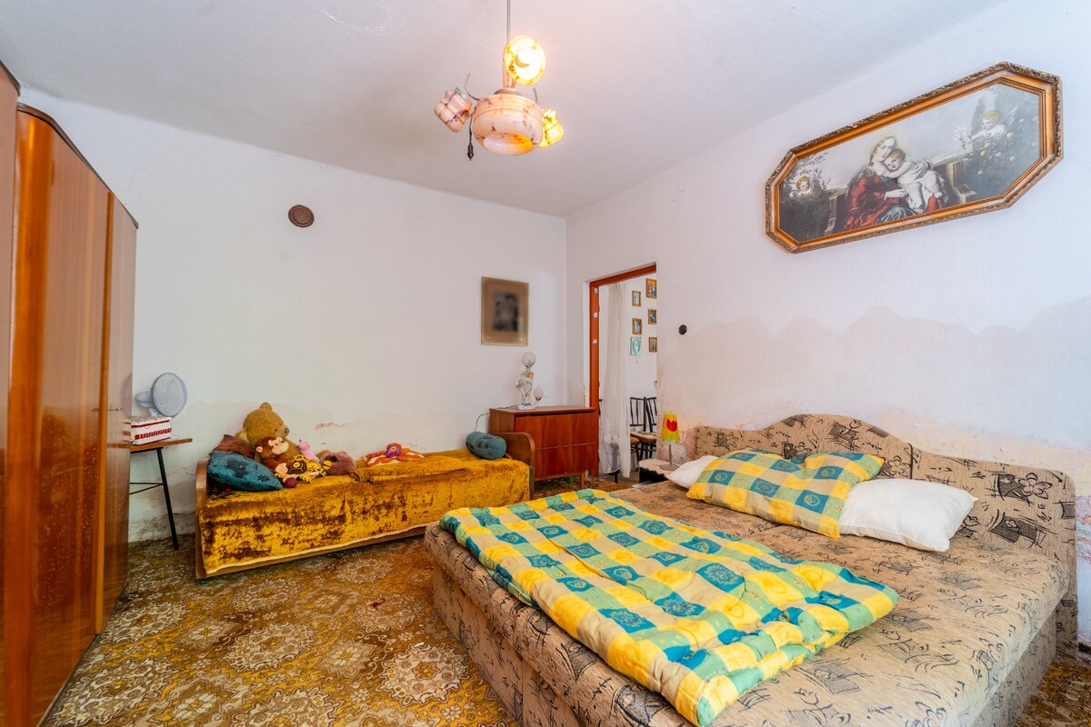 NA PREDAJ RODINNÝ DOM S POZEMKOM O VÝMERE 1003m2 — foto 10