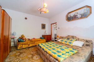 NA PREDAJ RODINNÝ DOM S POZEMKOM O VÝMERE 1003m2 — foto 10
