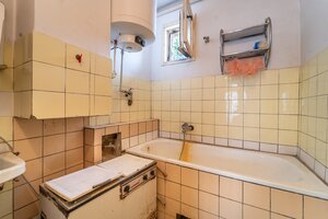 NA PREDAJ RODINNÝ DOM S POZEMKOM O VÝMERE 1003m2 — foto 16