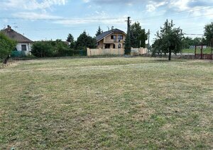 NaPredaj Exkluzívny stavebný pozemok priamo v obci v Bernolákove 848m2 — foto 9