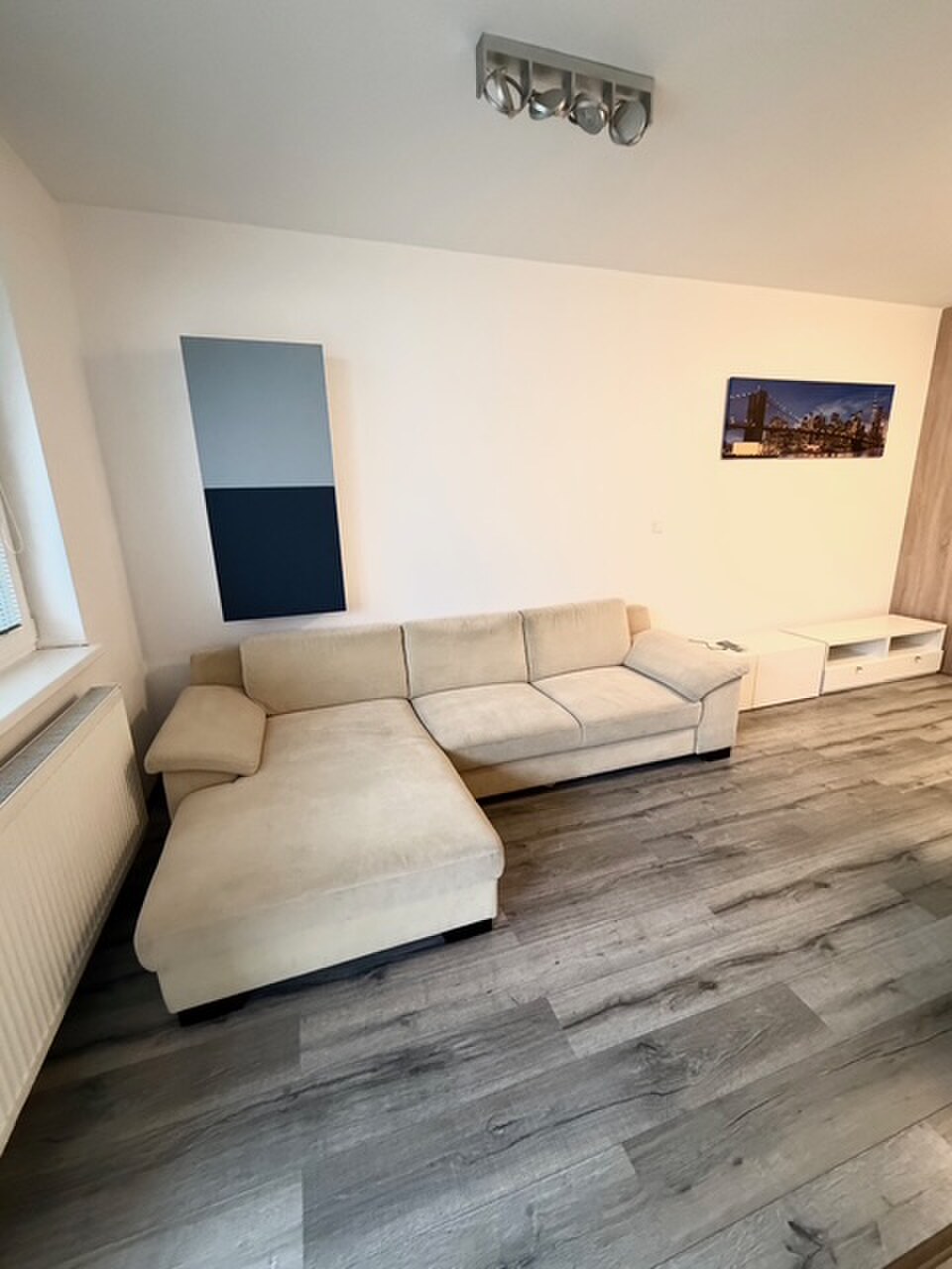 Na Prenájom útulný 1 izbový byt v Slovenskom Grobe 550,- Eur — foto 2