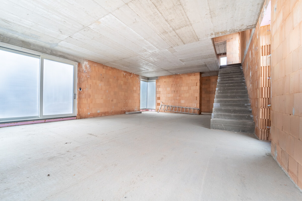 ATRAKTÍVNA MODERNÁ 5 IZB.ROZOSTAVANÁ VILA NA KOLIBE — foto 14