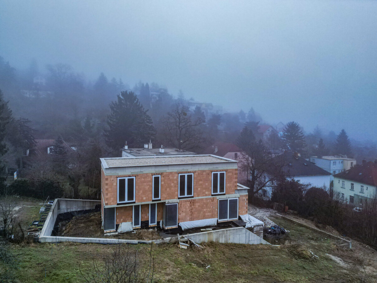ATRAKTÍVNA MODERNÁ 5 IZB.ROZOSTAVANÁ VILA NA KOLIBE — foto 20