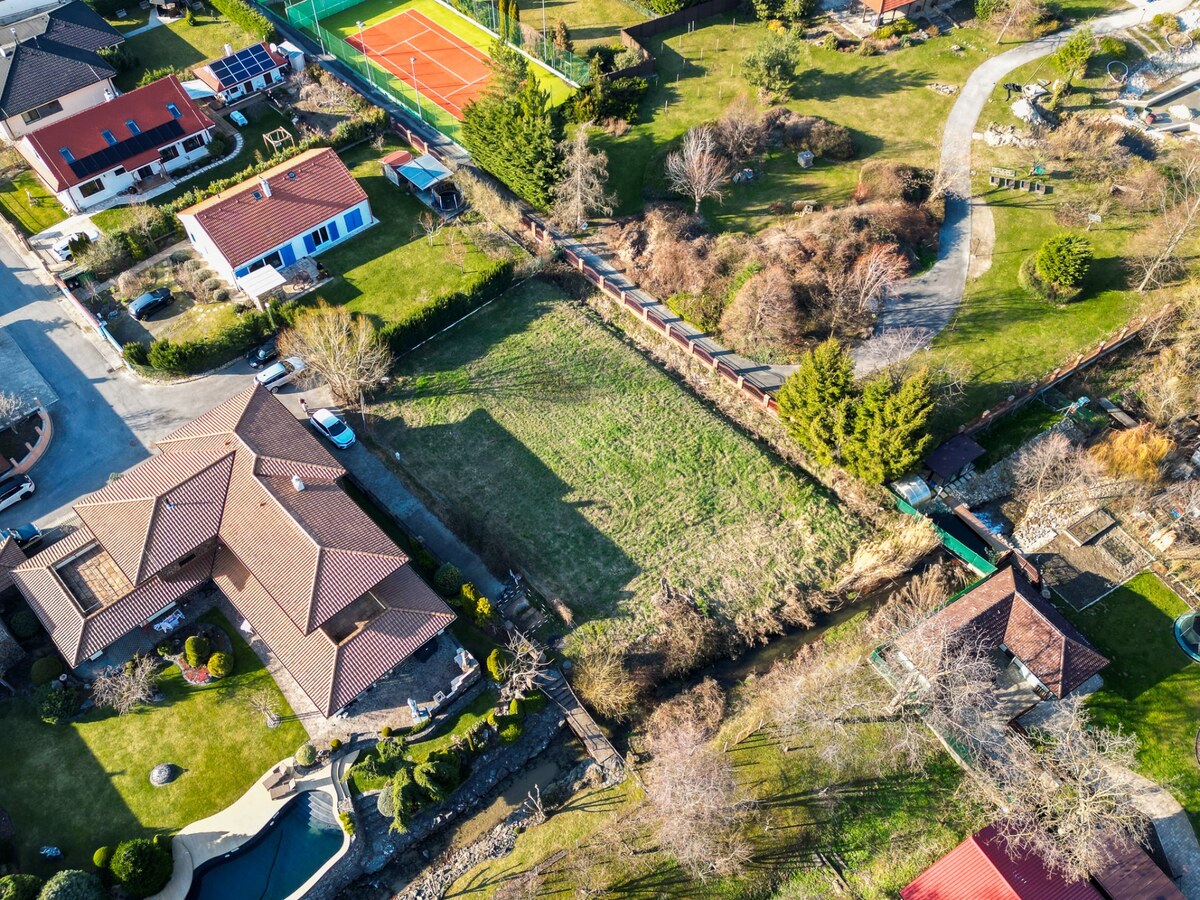 SP V LIMBACHU  1310 m2 - SO ST.POVOLENÍM A PROJEKTOM V CENE — foto 5
