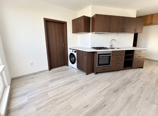 Na predaj priestranný 3 izbový byt po rekonštrukcii 73,84m2