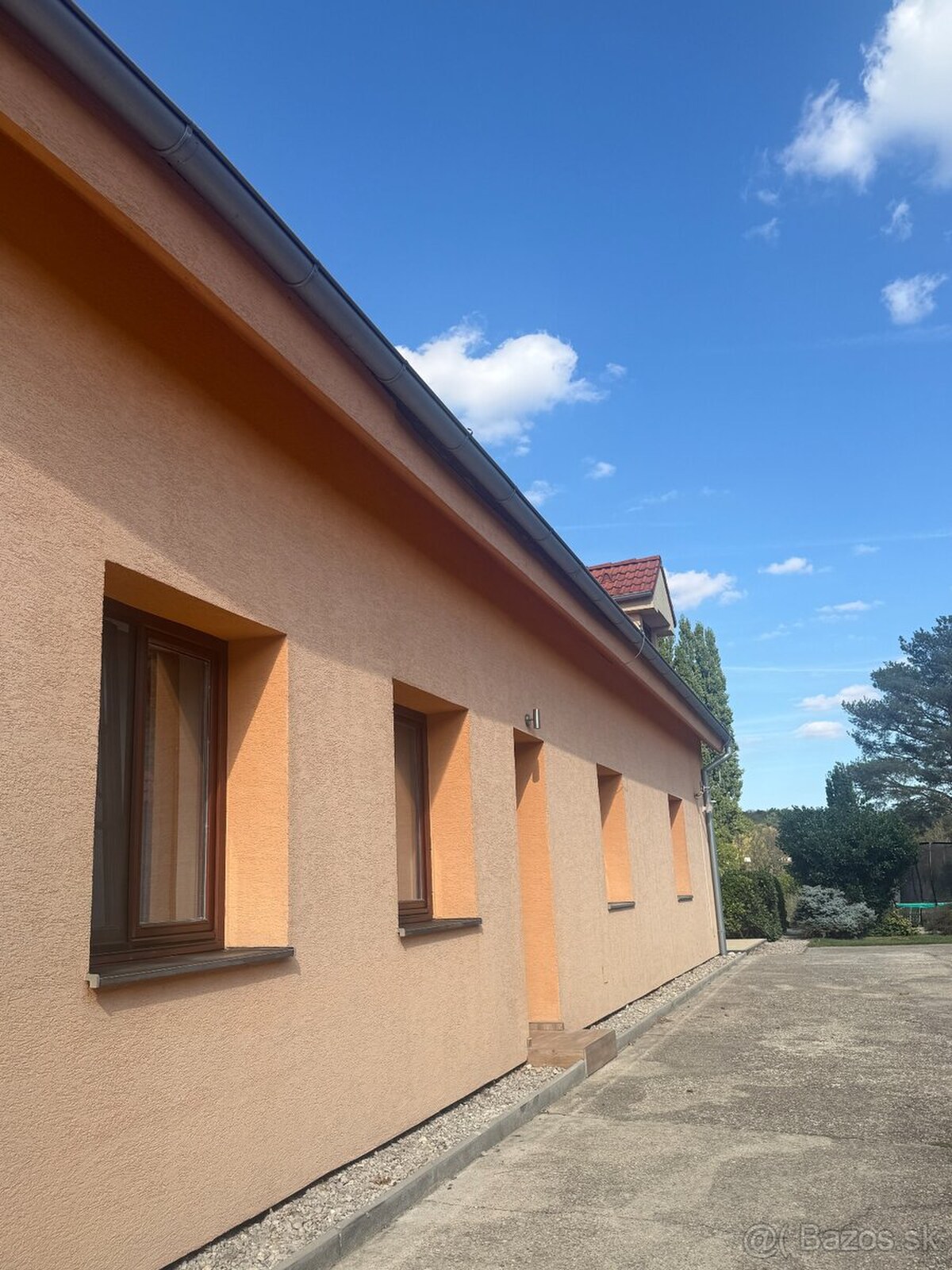 RODINNÝ DOM S KRBOM A TERASOU — foto 4