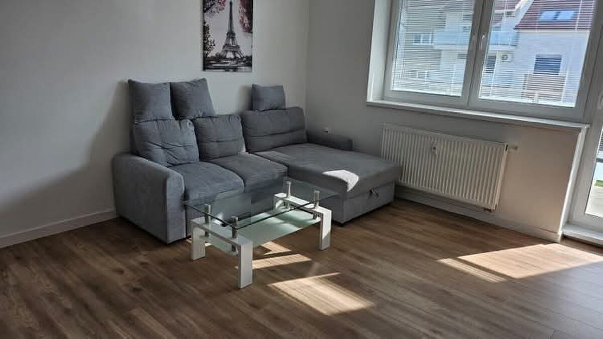 Na prenájom pekný 1 izbový zariadený byt PK 550,- Eur — foto 3