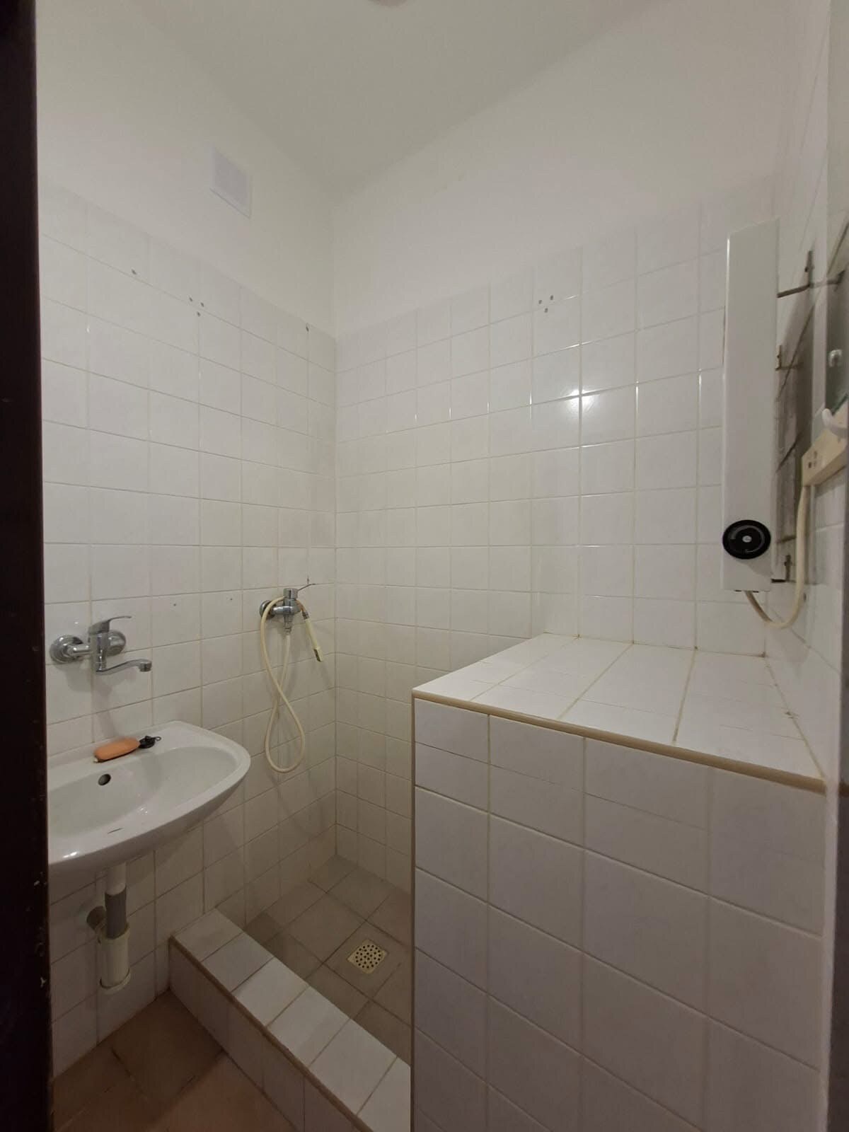 TEHLOVÝ 2 IZBOVÝ BYT PRIAMO V CENTRE — foto 10