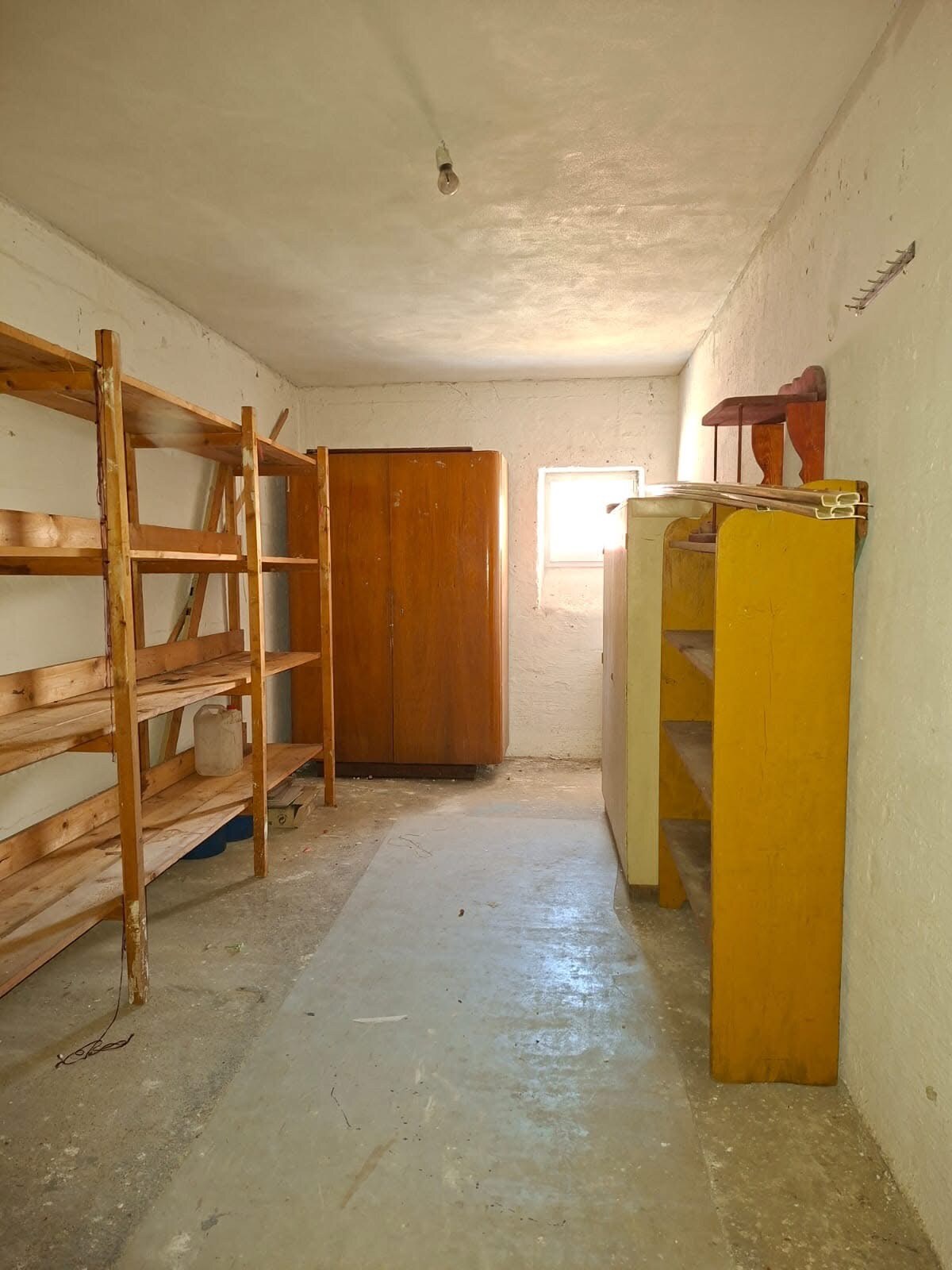 TEHLOVÝ 2 IZBOVÝ BYT PRIAMO V CENTRE — foto 12