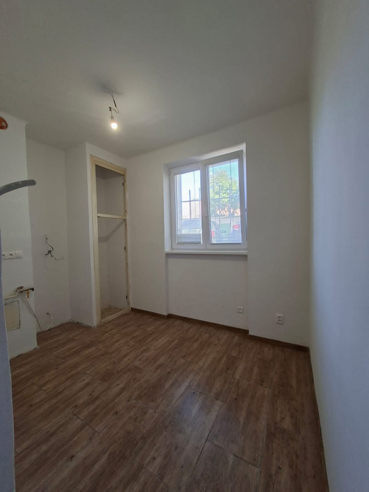 TEHLOVÝ 2 IZBOVÝ BYT PRIAMO V CENTRE — foto 9
