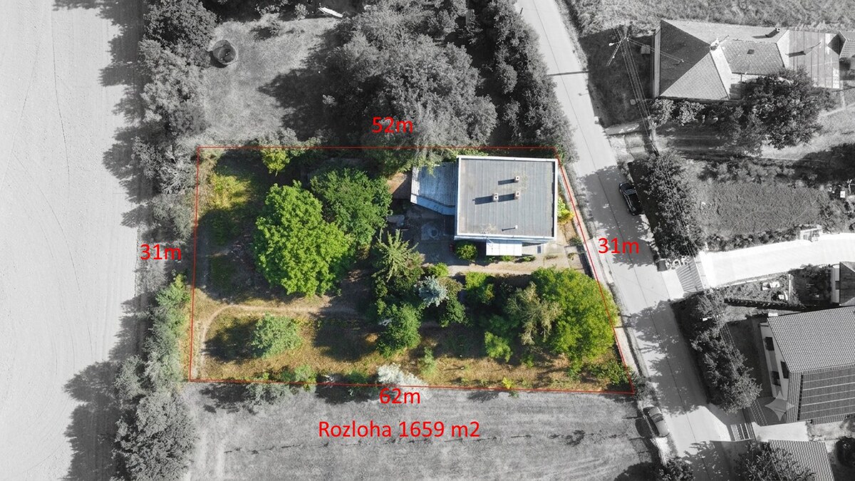 Rodinná 6 izbová vila s pozemkom 1659 m2 v obci Tajná (okres Nitra) — foto 16