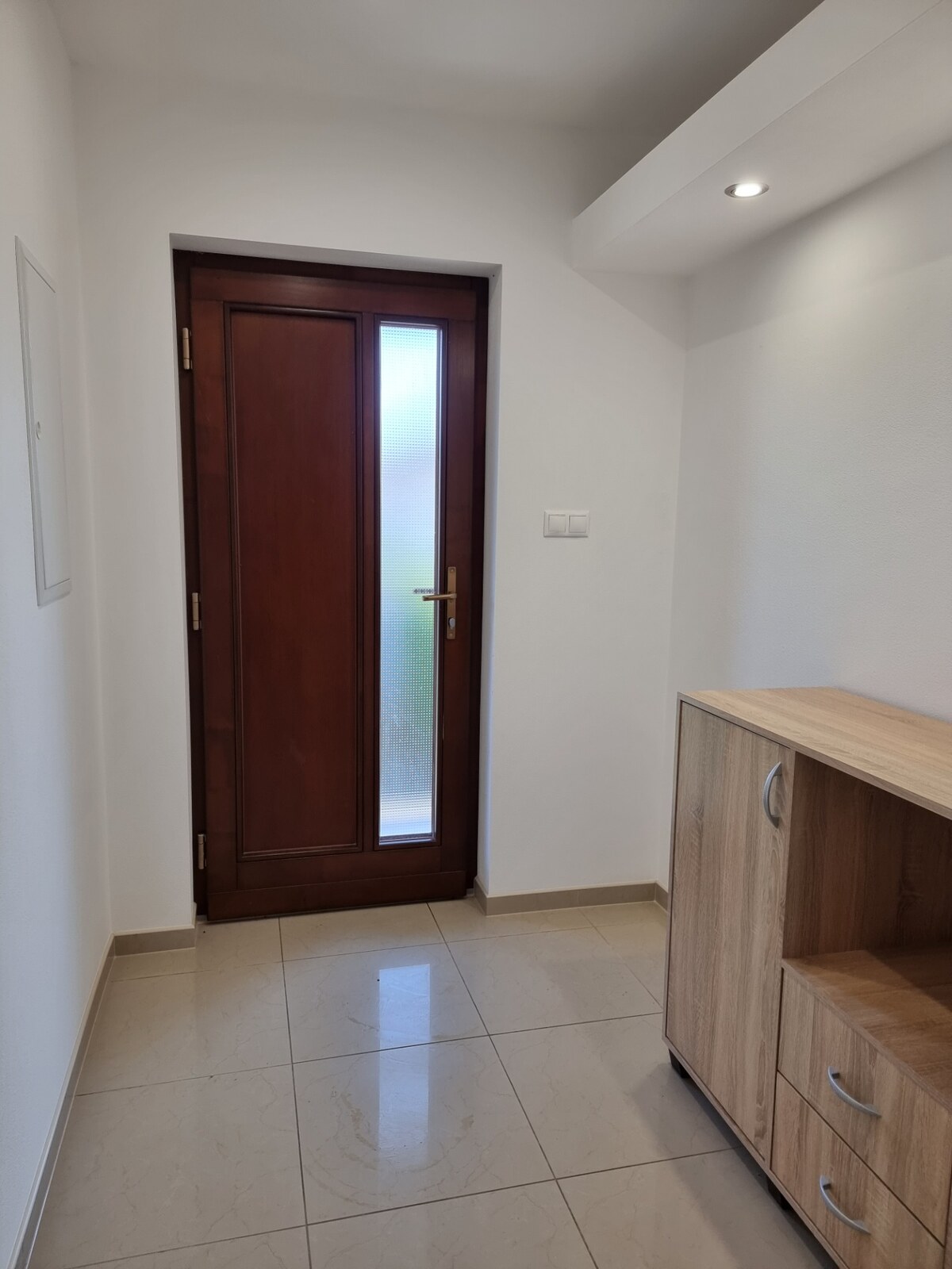 Útulný 4-izbový dom na prenájom v Čifároch, blízko Nitry — foto 14