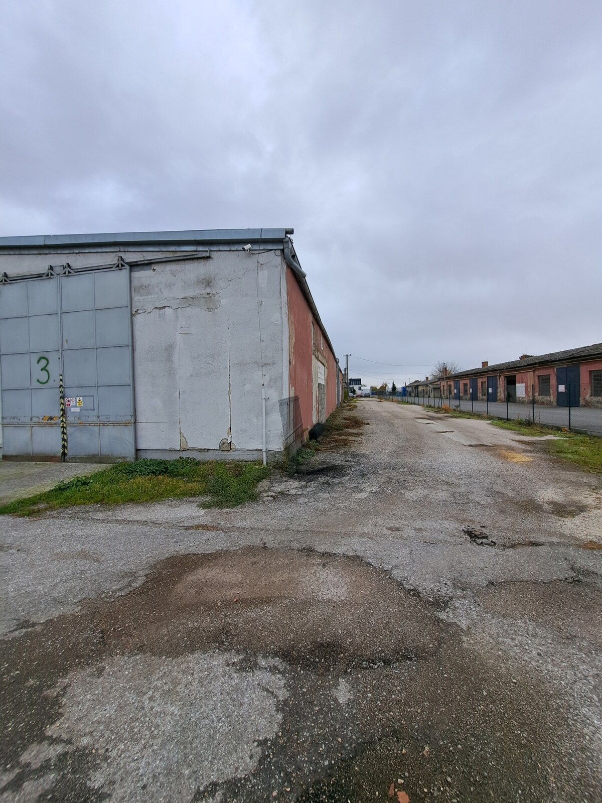 Prenajmeme skladový priestor, Levická ul., Vráble, okr. Nitra — foto 3