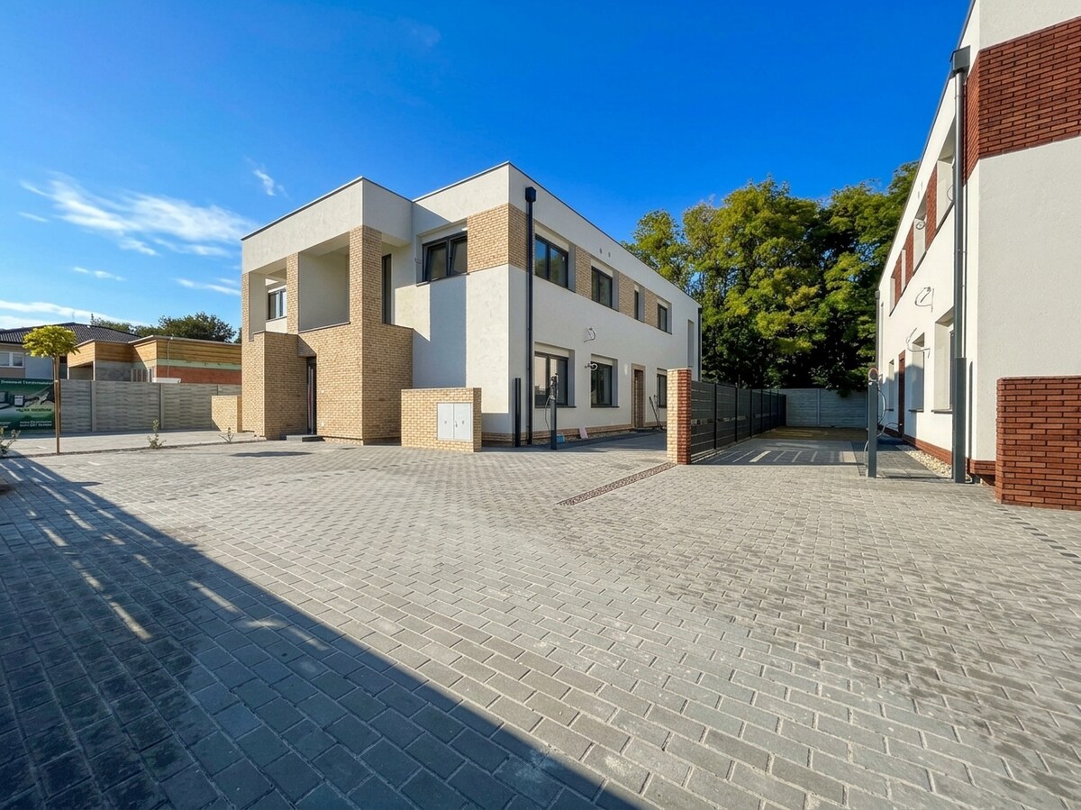 3 izbový byt na POSCHODÍ v obci Tomášikovo + 2x parkovanie — foto 13