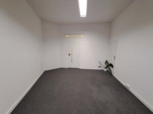 Prenajmeme kanceláriu o výmere 23,61 m2, Levická ul.,Vráble — foto 1