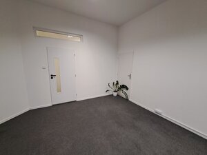 Prenajmeme kanceláriu o výmere 23,61 m2, Levická ul.,Vráble — foto 3