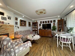 Na predaj 2-izbový prerobený byt s krbom, vaňa+sprchový Levice centrum — foto 1