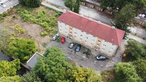 Na predaj 2-izbový prerobený byt s krbom, vaňa+sprchový Levice centrum — foto 17