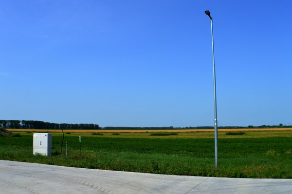Stavebný pozemok + prípojky, 600m2 (20x30 m), Kráľov Brod (GA)