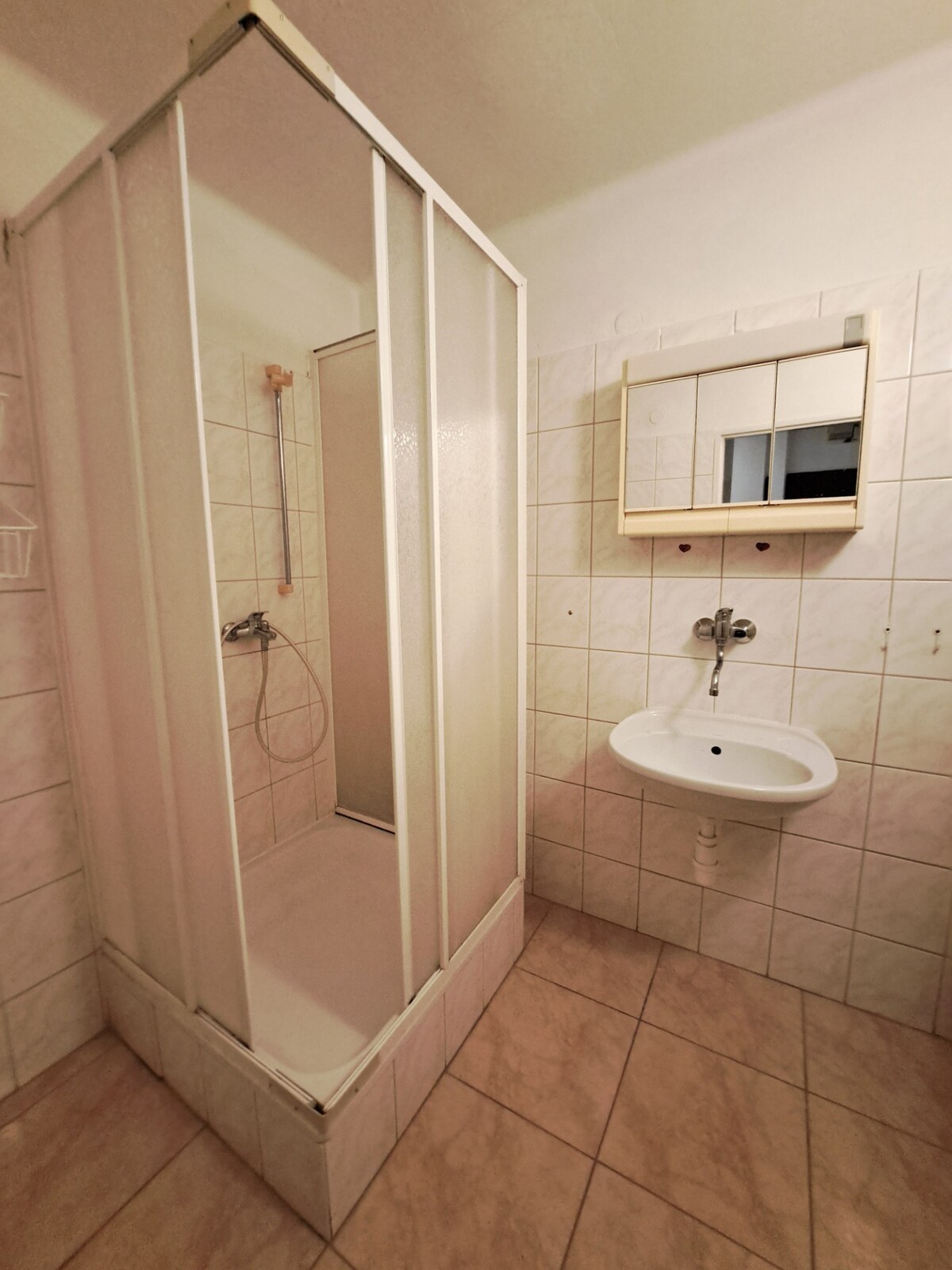 Predaj - 3-izbový byt v tehlovom bytovom dome, garáž, Vráble, o. Nitra — foto 12