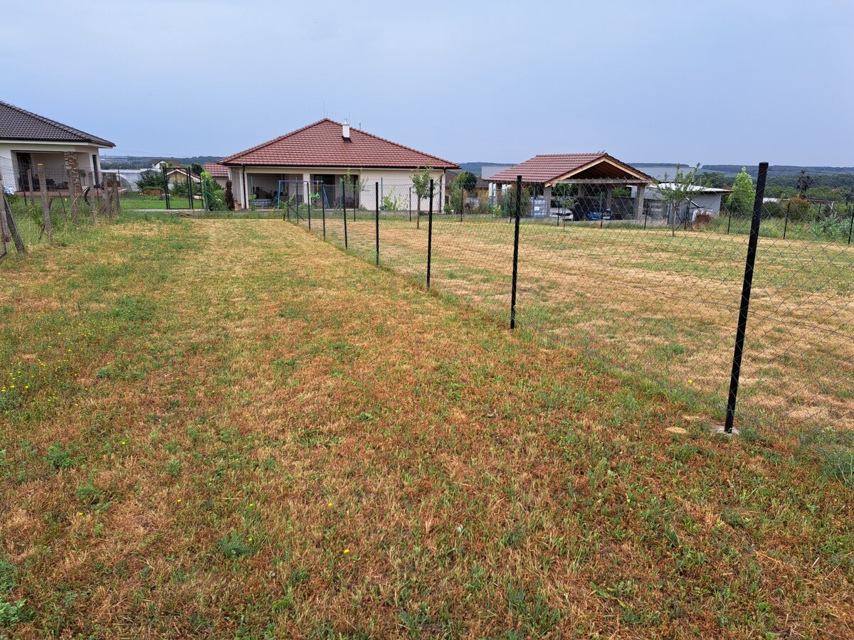 Predáme investičný pozemok, 633 m2, Nitra - Párovské Háje — foto 3