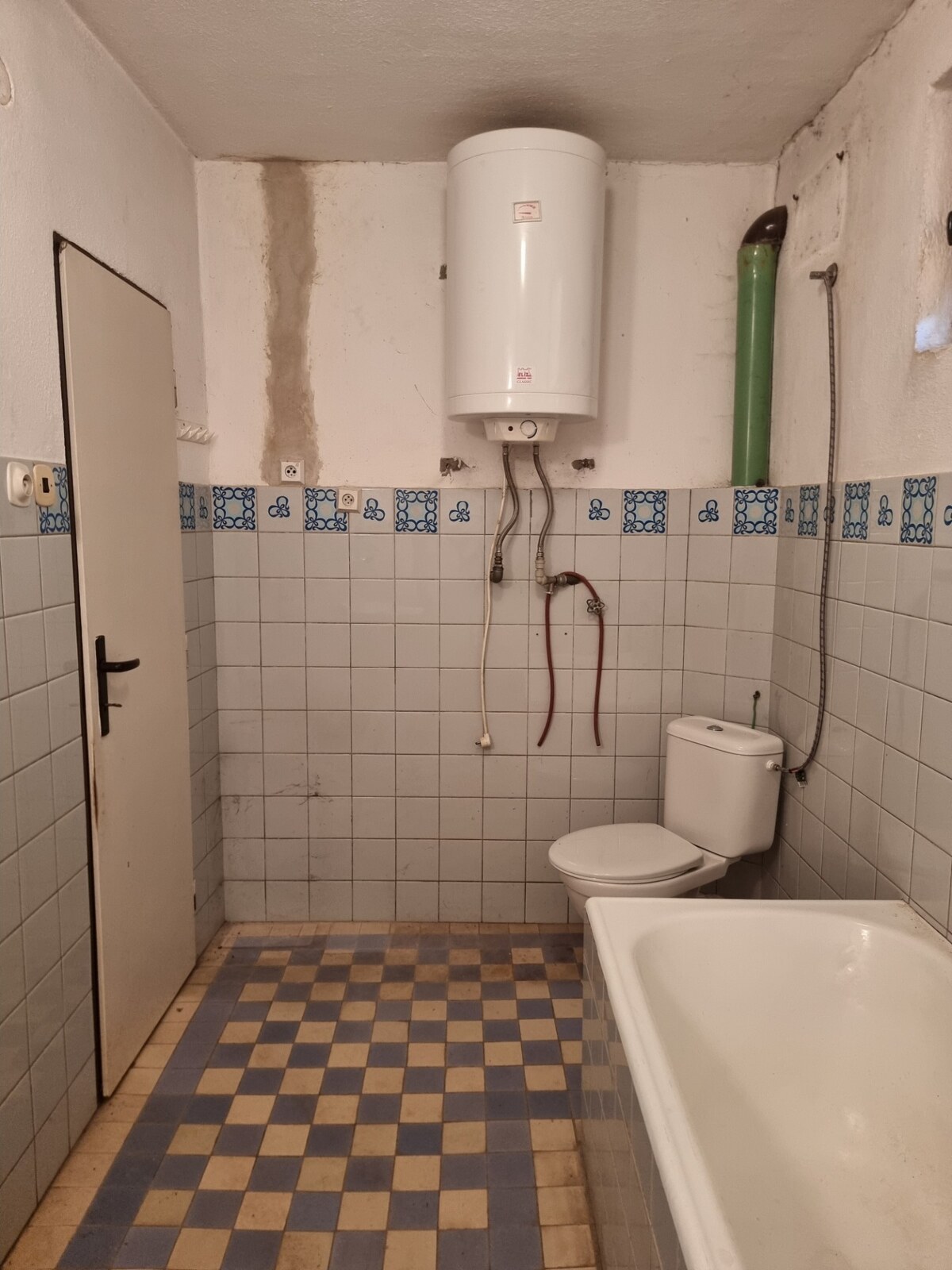 Predáme vidiecky rodinný dom v obci Nová Ves nad Žitavou — foto 7
