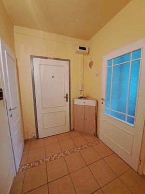 Predáme 3-izb. zrekonštruovaný byt, 67 m2, Sídl. Lúky, Vráble, o.Nitra — foto 14