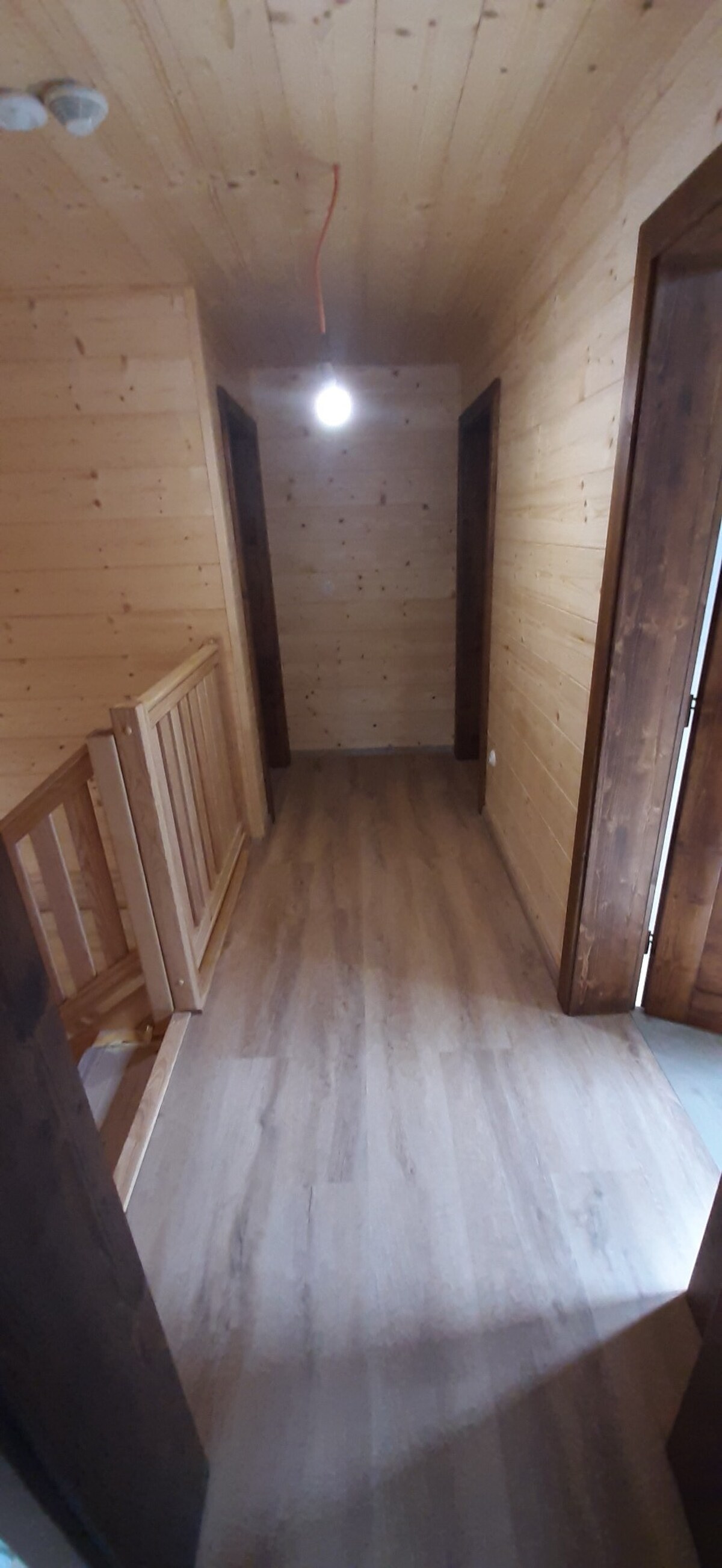 Výnimočná zrubová chata na predaj, Čechy, okr. Nové Zámky — foto 16