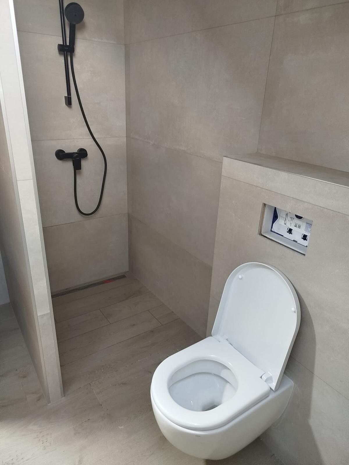 Výnimočná zrubová chata na predaj, Čechy, okr. Nové Zámky — foto 20