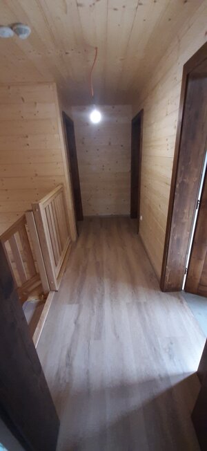 Výnimočná zrubová chata na predaj, Čechy, okr. Nové Zámky — foto 16