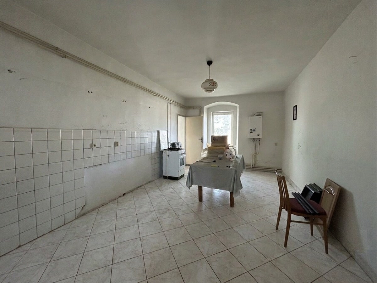 Panský dom s rozsiahlym pozemkom 6345m2 Čifáre centum (okr. NR) — foto 7