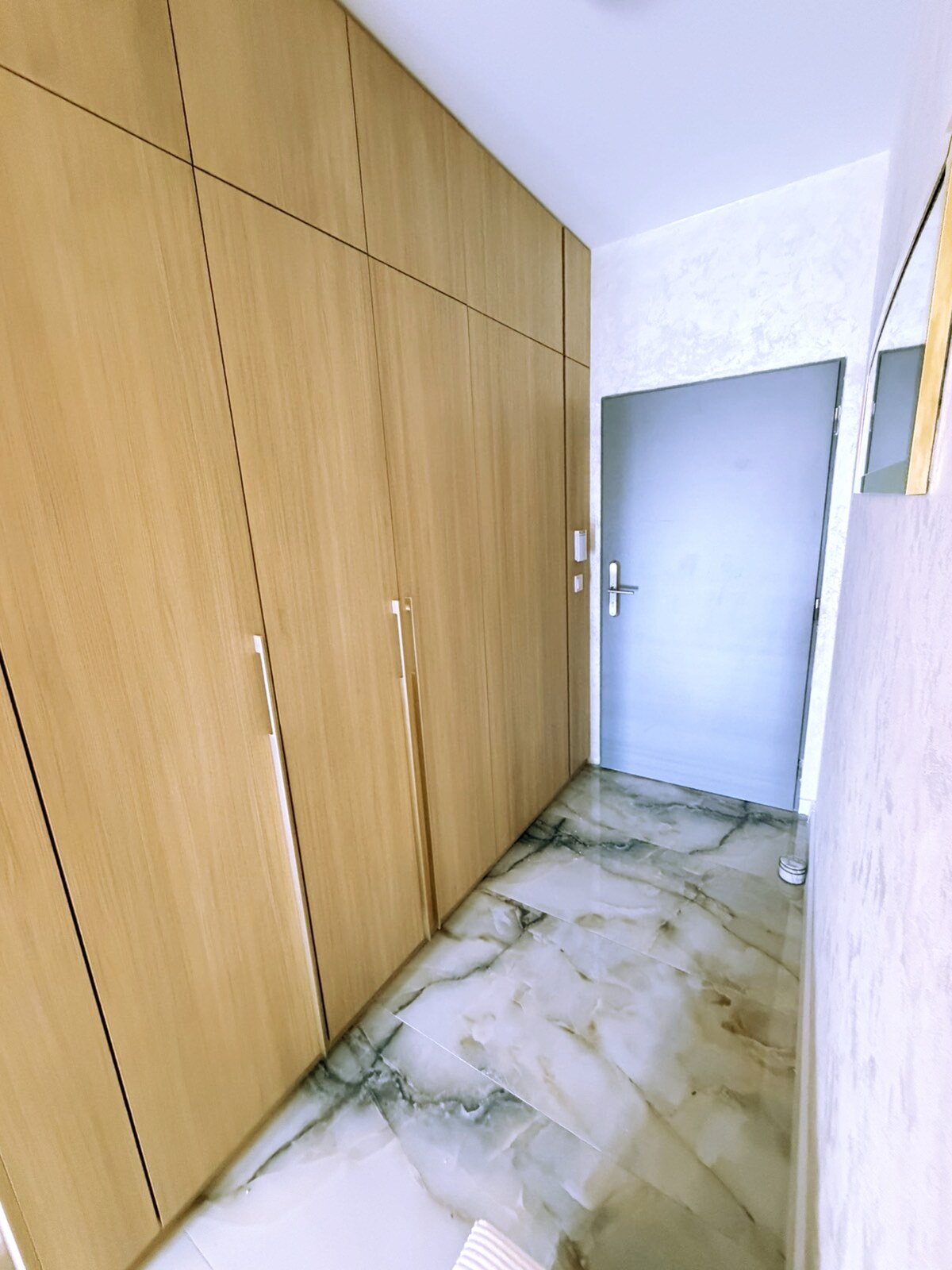 PRENÁJOM 2 izbový, nadštandardný byt-terasa,záhrada,2x parking GALANTA — foto 13
