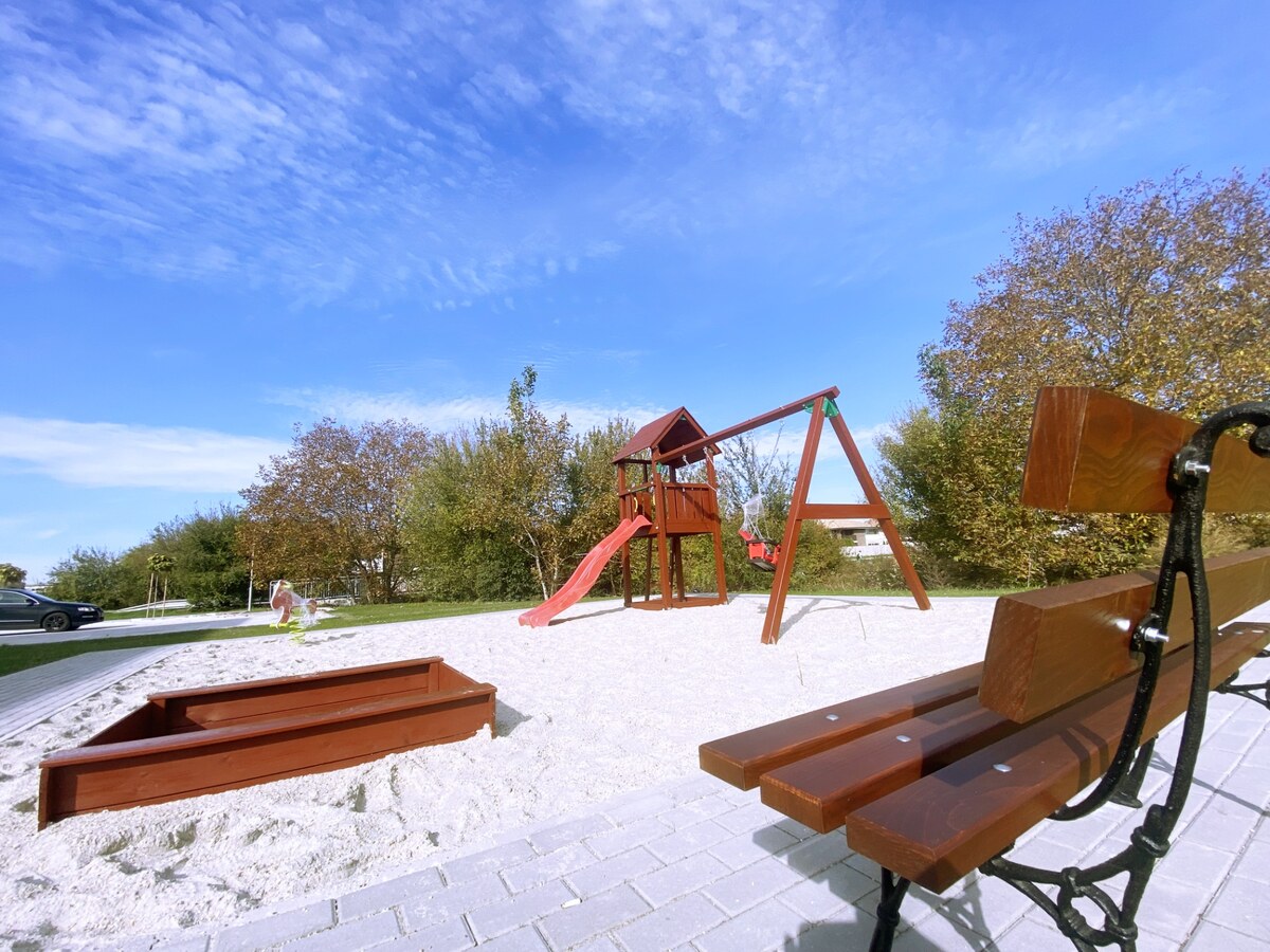 Trojizbový byt s terasou 27,46 m2 v meste Galanta + 2x parkovanie — foto 15