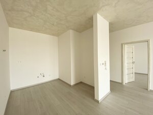 Trojizbový byt s terasou 27,46 m2 v meste Galanta + 2x parkovanie — foto 3