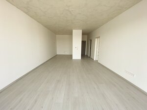 Trojizbový byt s terasou 27,46 m2 v meste Galanta + 2x parkovanie — foto 4