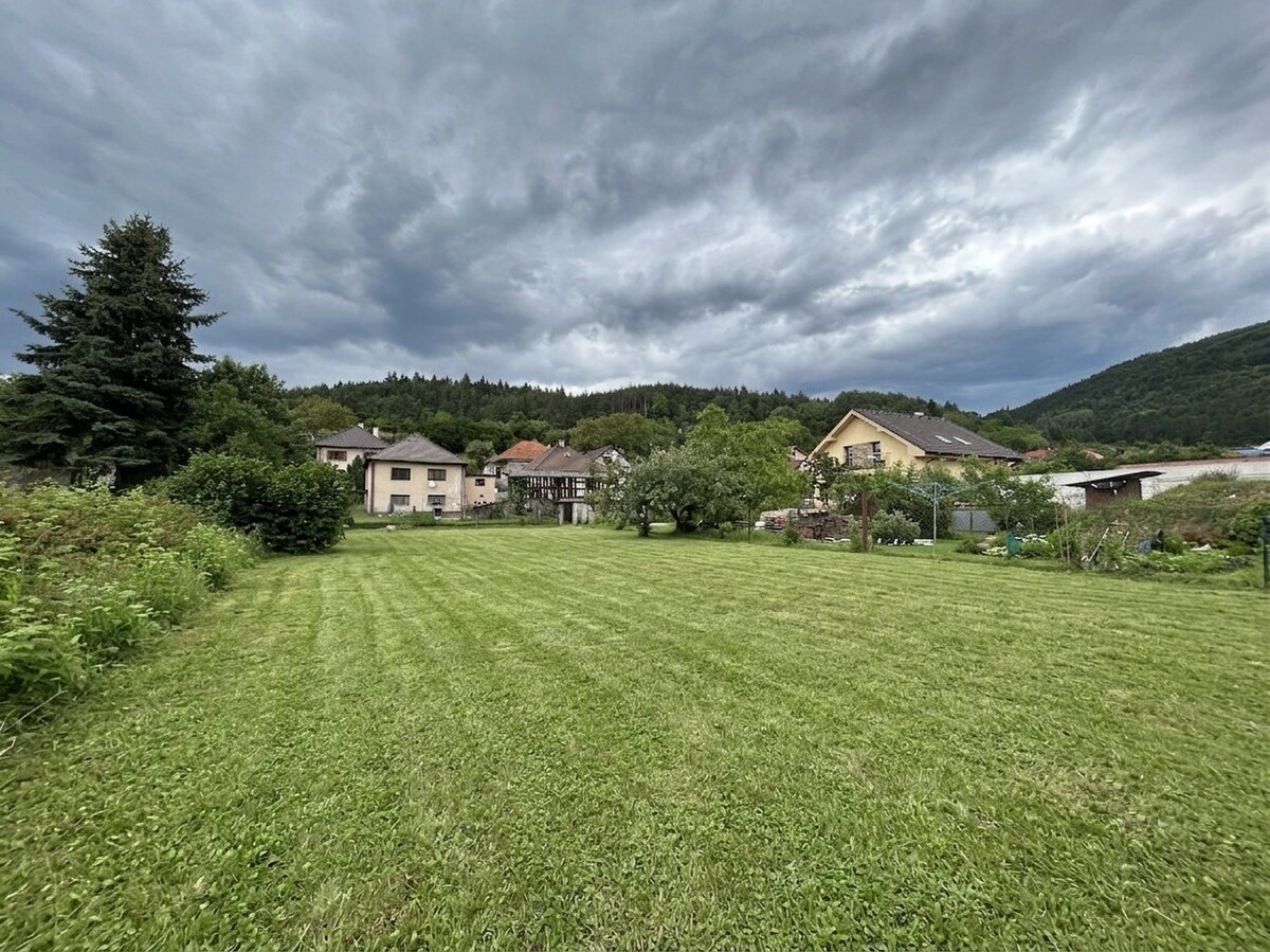 7 izbový rodinný dom s pozemkom 891 m2 v obci Brusno (22km od BB) — foto 19