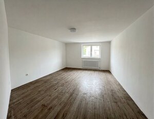 7 izbový rodinný dom s pozemkom 891 m2 v obci Brusno (22km od BB) — foto 16