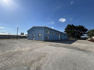 Komerčné objekty / priemyselný areál v meste Vráble (okres Nitra) — foto 10