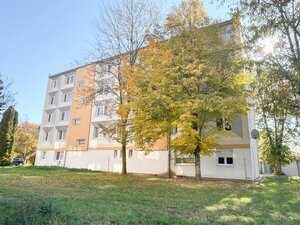 2 izbový byt s balkónom v blízkosti centra Želiezovce - Fučíkova — foto 16
